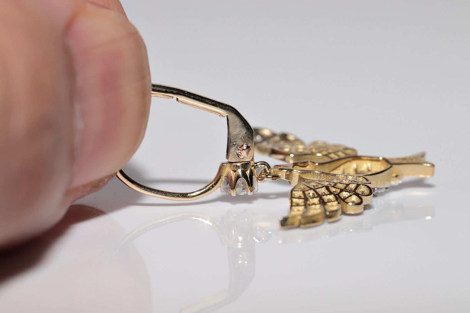 Pendiente de oro de 18 quilates con diamante natural y rubí decorado con pájaro en venta 4