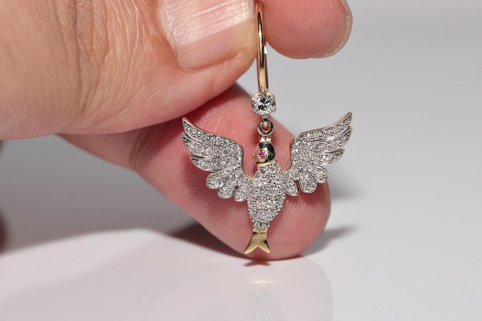 De las mujeres Pendiente de oro de 18 quilates con diamante natural y rubí decorado con pájaro en venta
