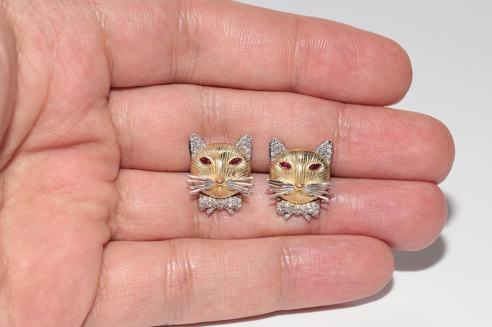 Brilliant Cut New Made 18k Gold Natural Diamond And Ruby Decorated Cat Design Stud Earring For Sale