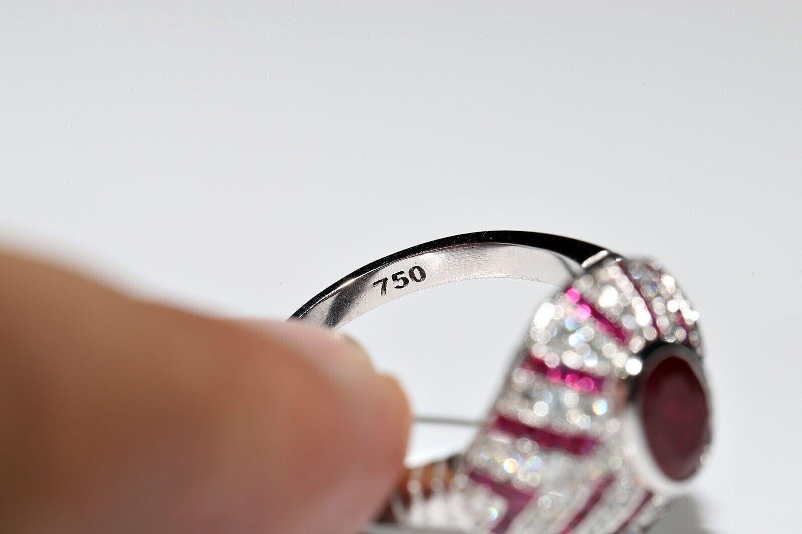 New Made 18k Gold Natural Diamond And Ruby Decorated Cocktail Ring For Sale 4