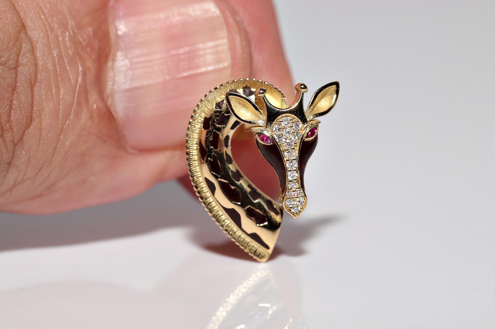 New Made Boucle d'oreille Girafe en or 18k, diamant naturel et rubis émaillé Bon état - En vente à Fatih/İstanbul, 34