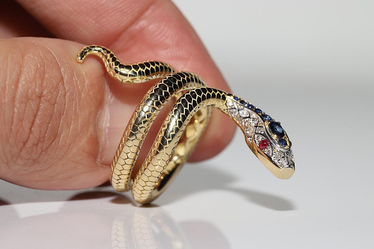 New Made 18k Gold Natural Diamond And Sapphire And Ruby Snake Ring  For Sale 4