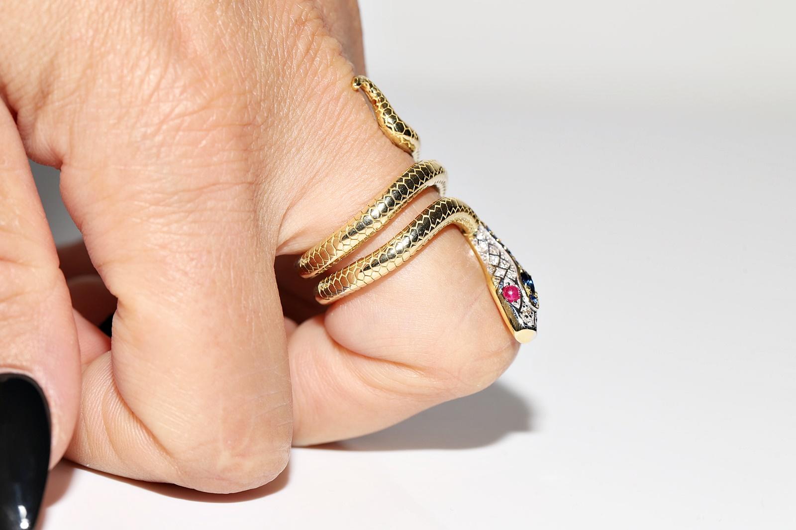 Bague serpent en or 18 carats, avec diamants naturels, saphirs et rubis en vente 10
