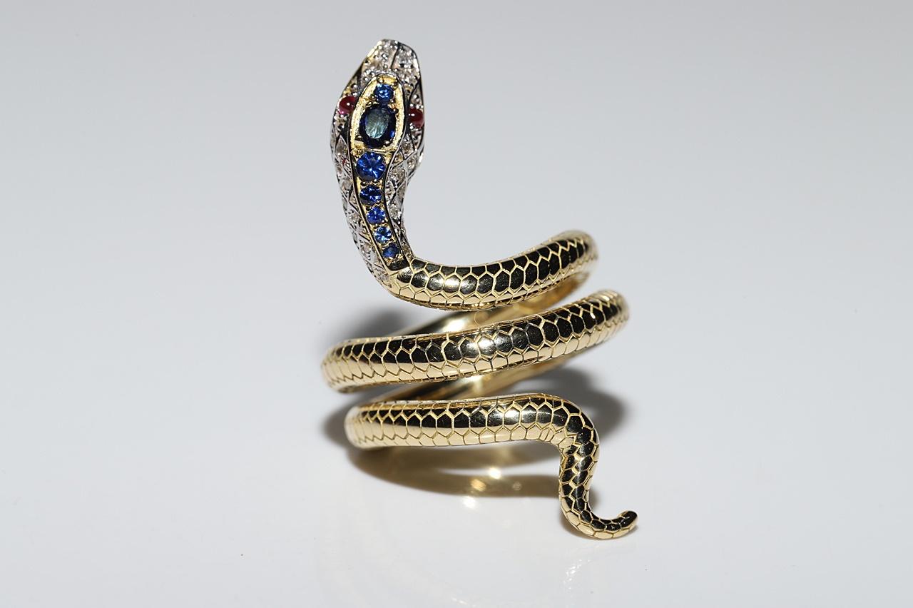 New Made 18k Gold Natural Diamond And Sapphire And Ruby Snake Ring  For Sale 1