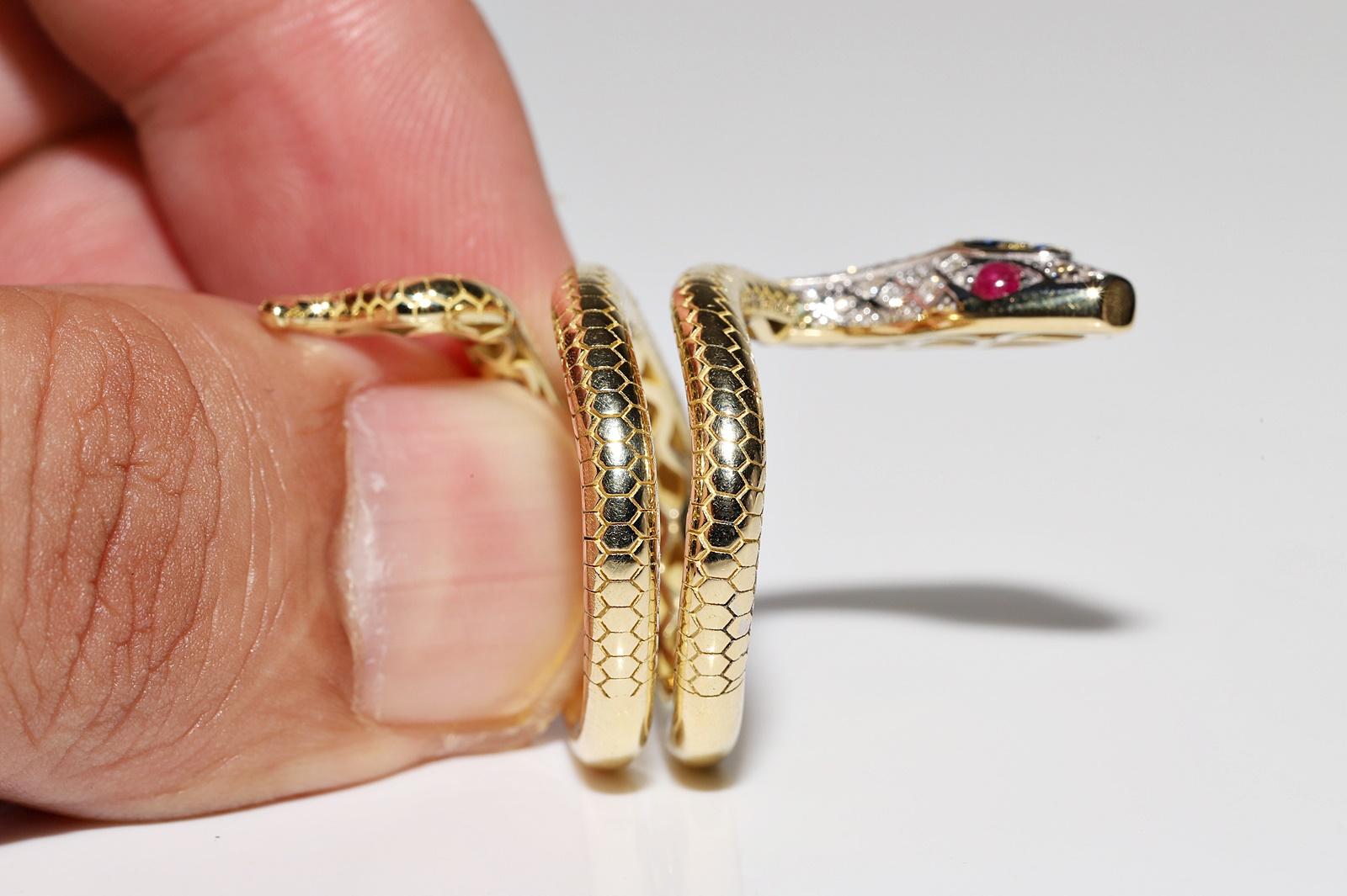 Bague serpent en or 18 carats, avec diamants naturels, saphirs et rubis en vente 1