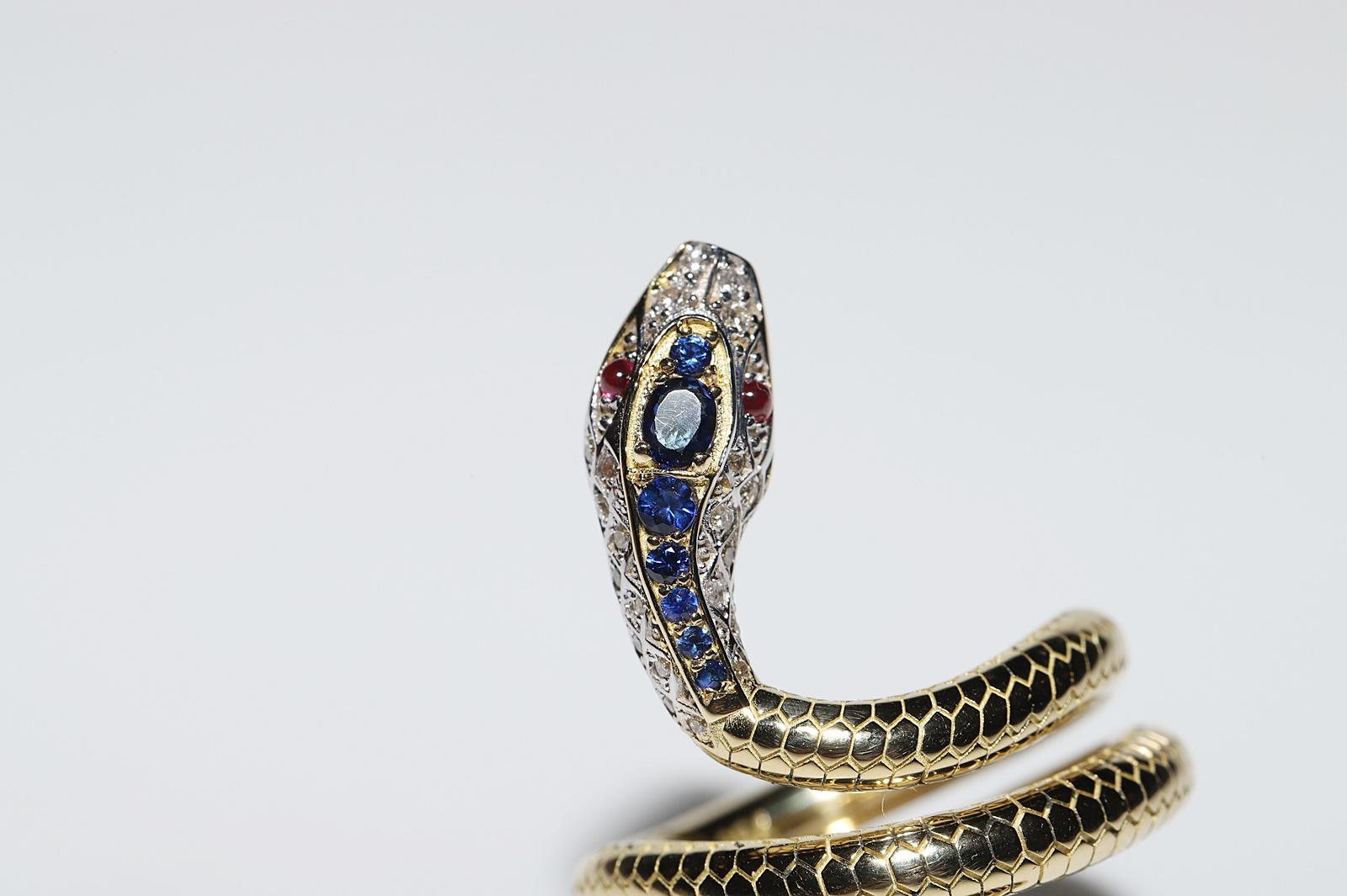 New Made 18k Gold Natural Diamond And Sapphire And Ruby Snake Ring  For Sale 2