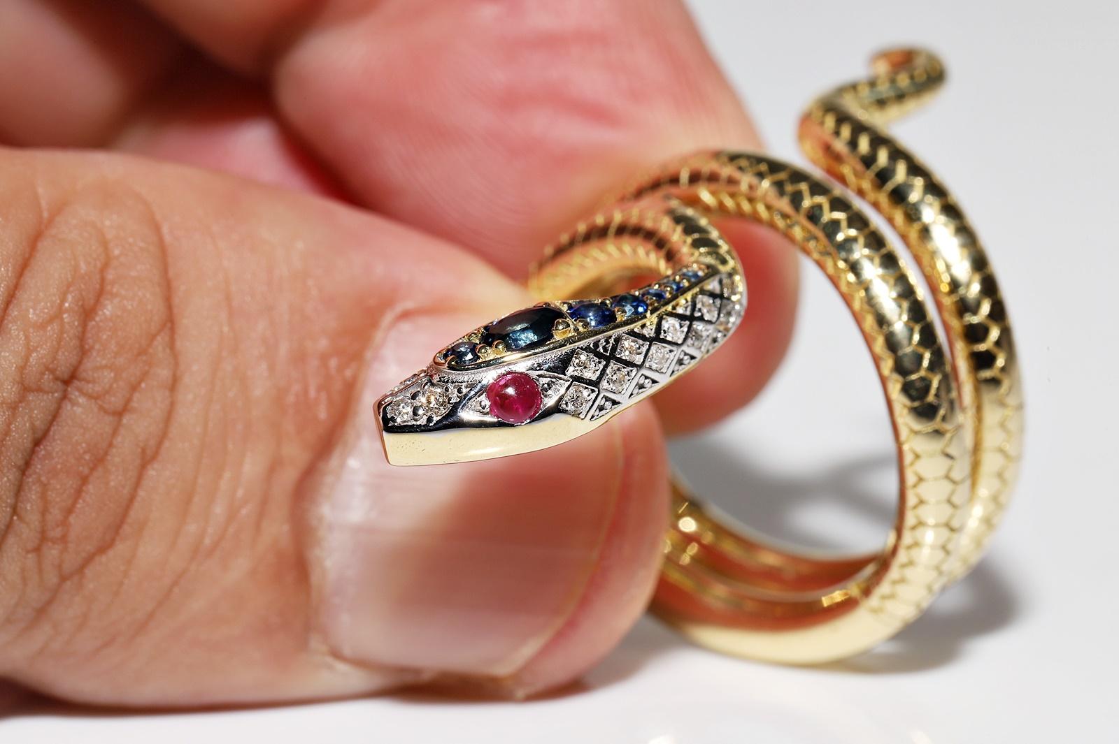 Bague serpent en or 18 carats, avec diamants naturels, saphirs et rubis en vente 2