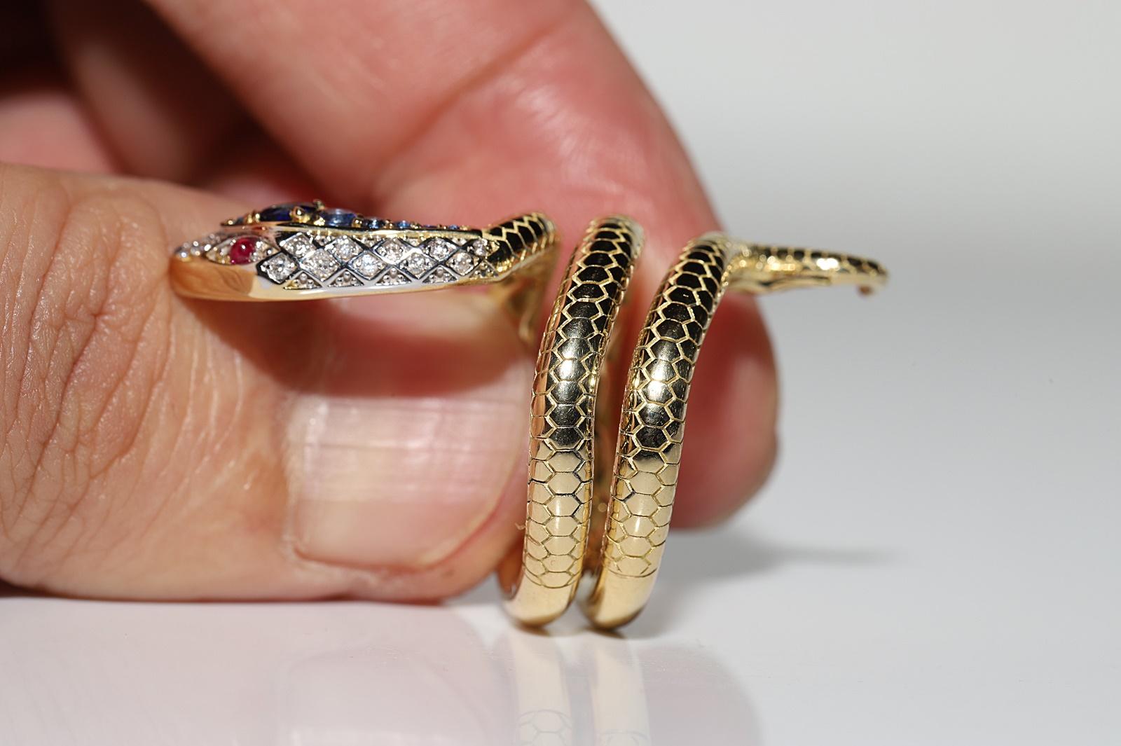 New Made 18k Gold Natural Diamond And Sapphire And Ruby Snake Ring  For Sale 3