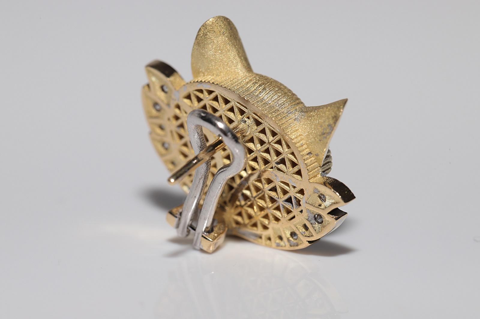 New Made 18k Gold Natural Diamond Decorated Fox Style Amazing Earring For Sale 5