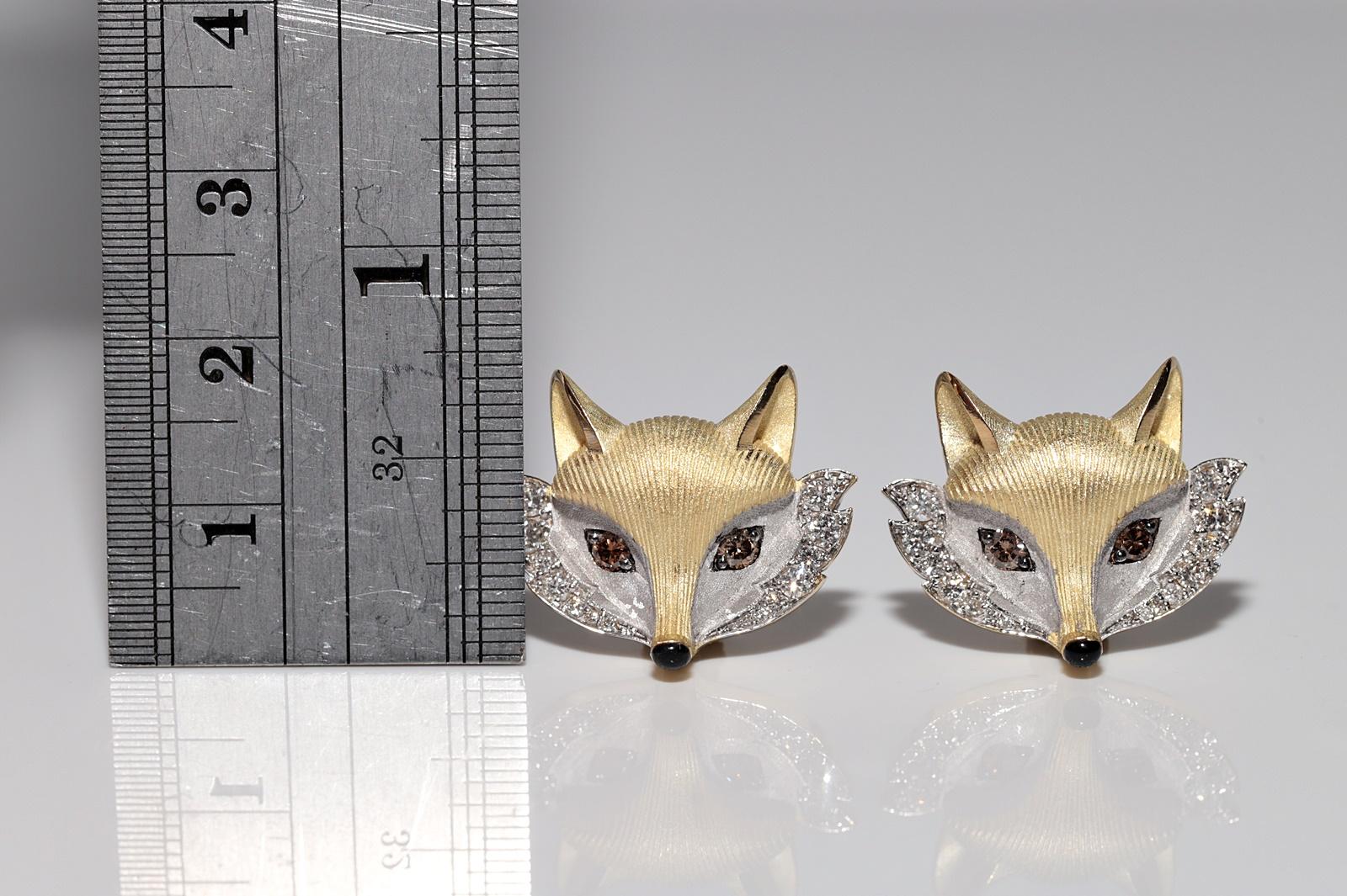 Brilliant Cut New Made 18k Gold Natural Diamond Decorated Fox Style Amazing Earring For Sale