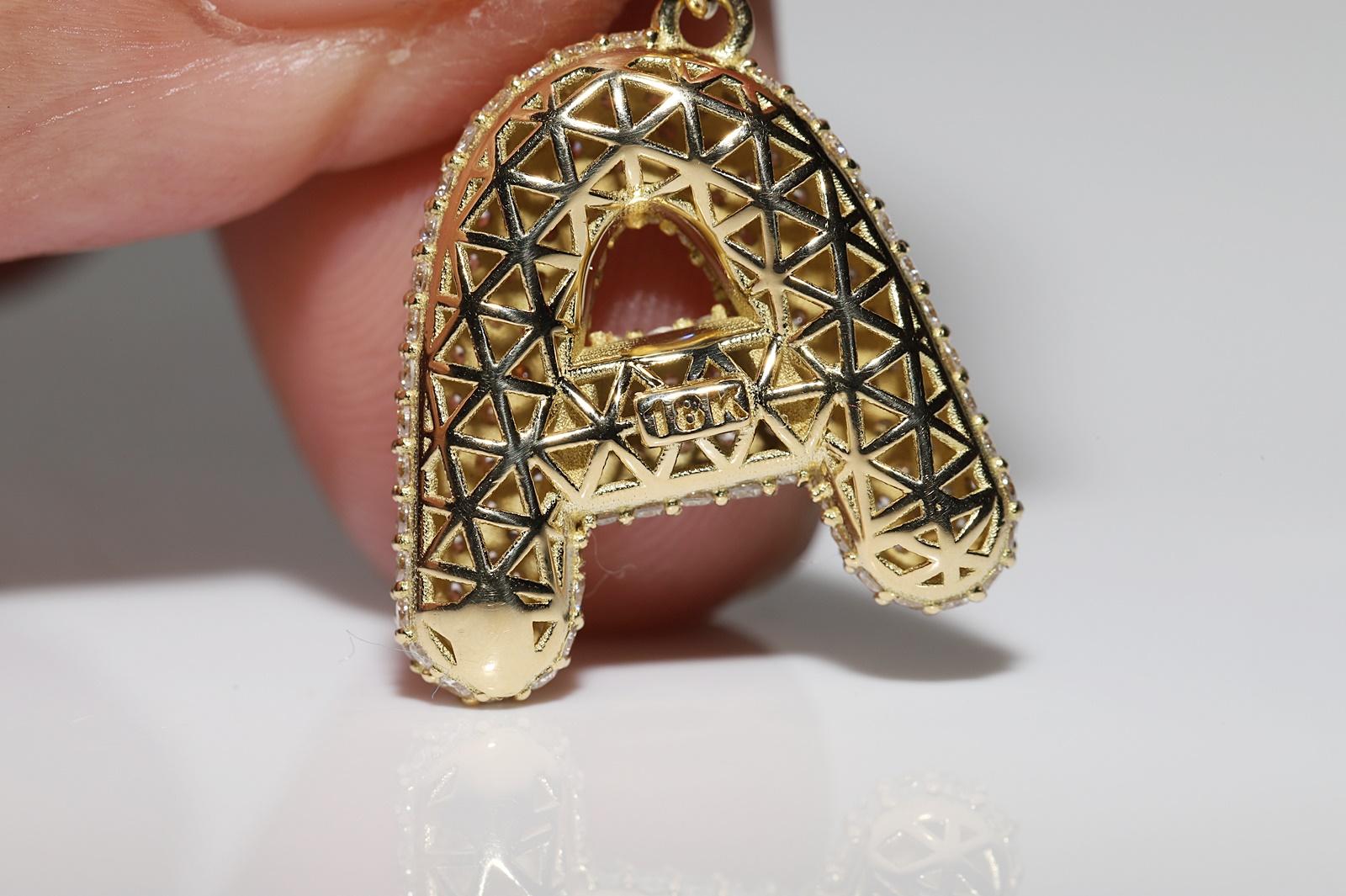 New Made 18k Gold Natural Diamond Decorated Letter A Pendant For Sale 1