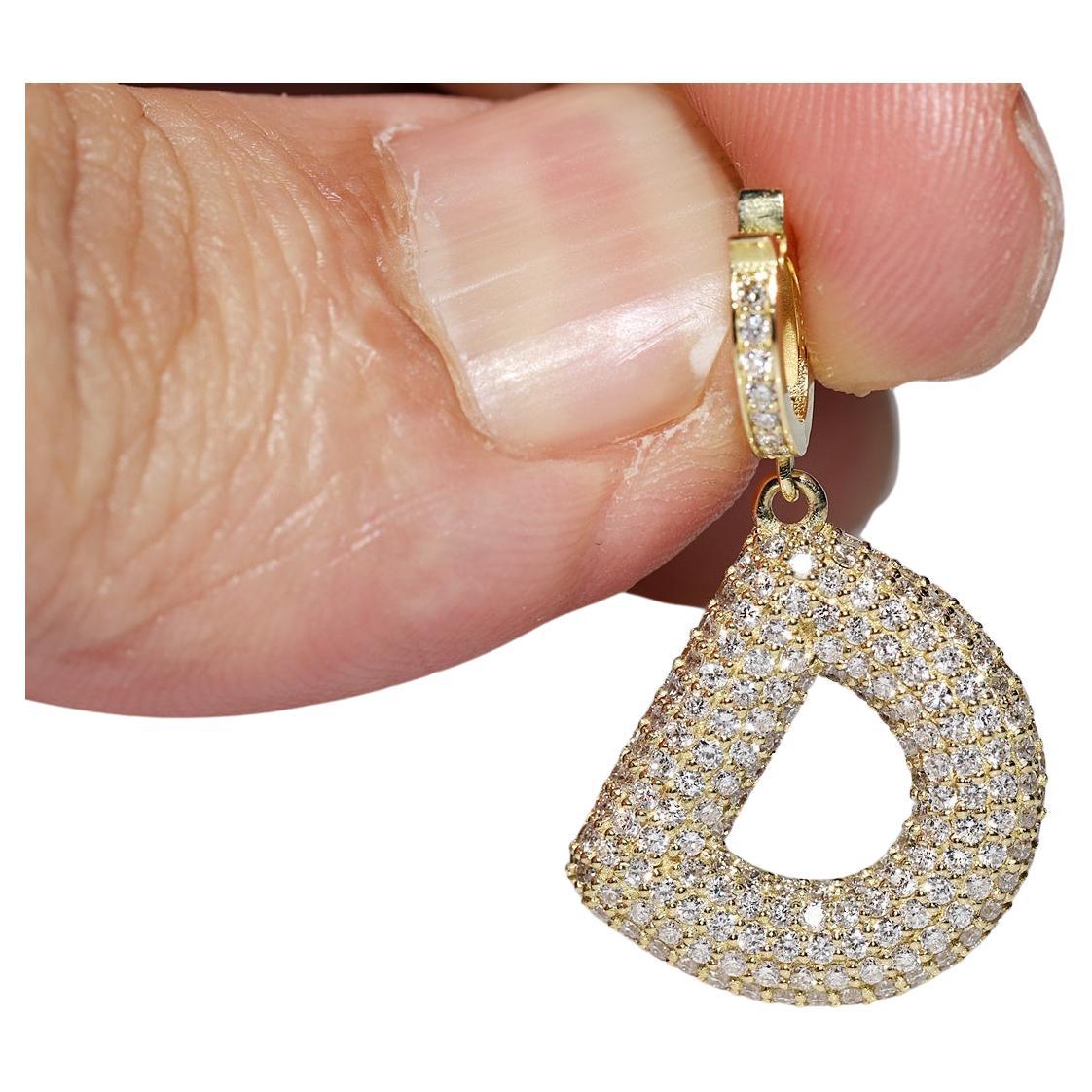 New Made 18k Gold Natural Diamond Decorated Letter D Pendant  For Sale