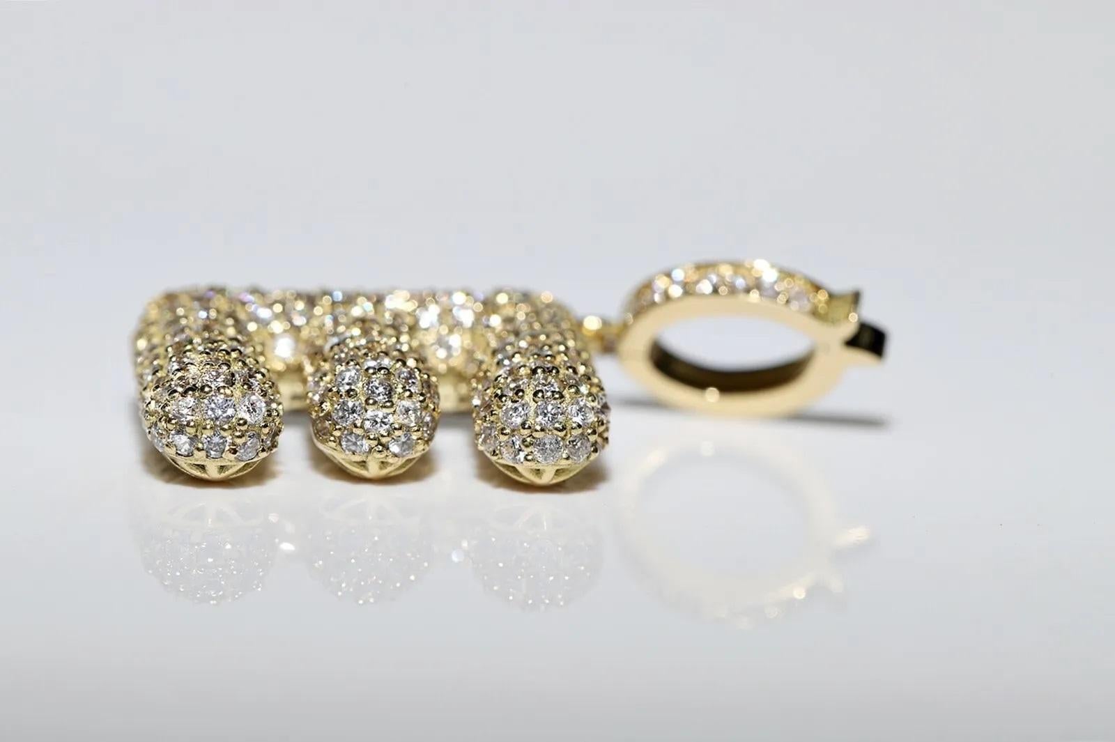 New Made 18k Gold Natural Diamond Decorated Letter E Pendant In New Condition For Sale In Fatih/İstanbul, 34