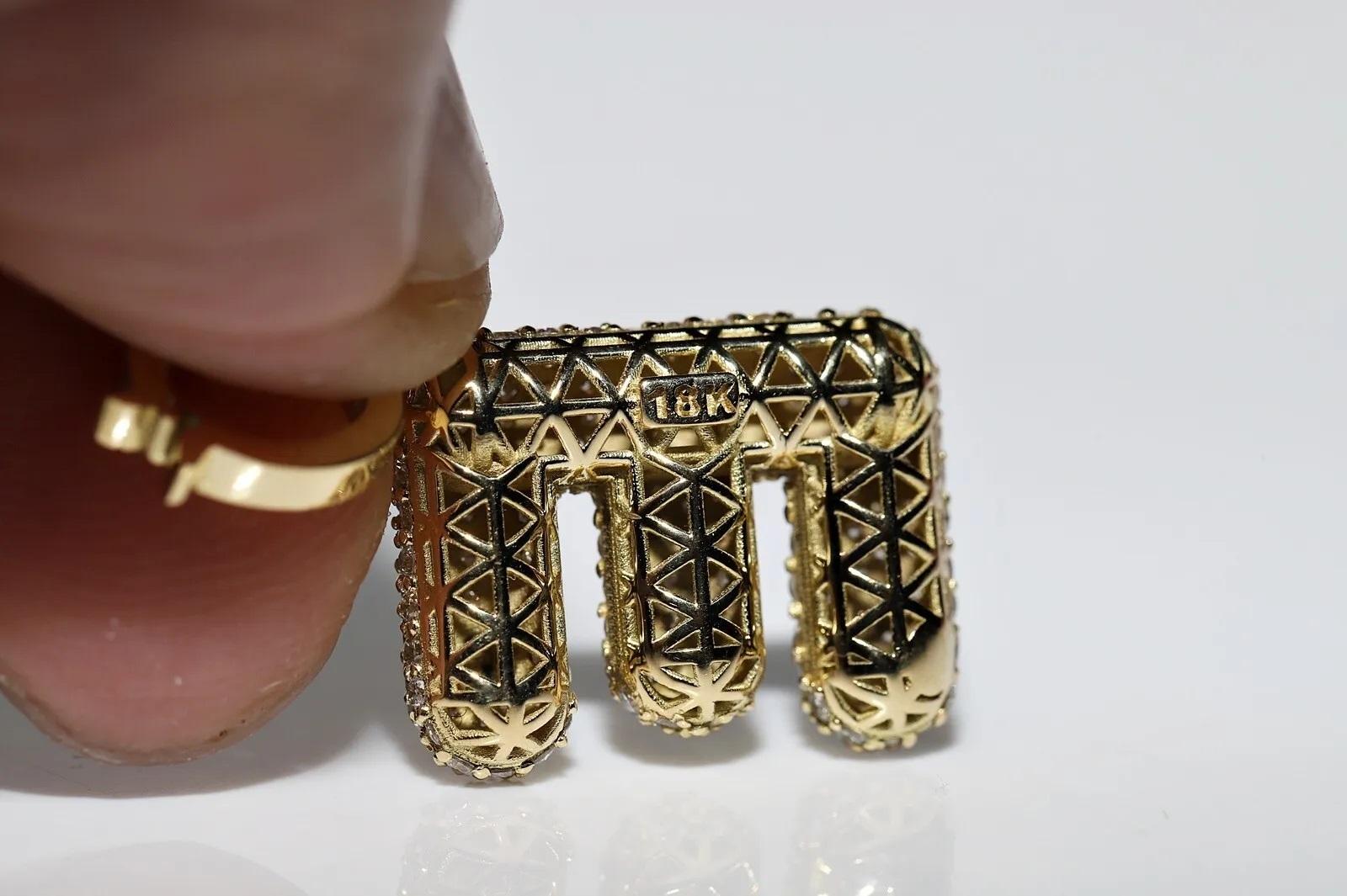 Pendentif lettre E décoré de diamants naturels en or 18 carats, neuf en vente 2
