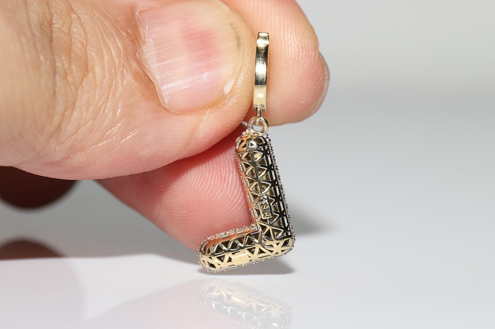 Pendentif lettre L décoré de diamants naturels en or 18 carats, neuf Pour femmes en vente