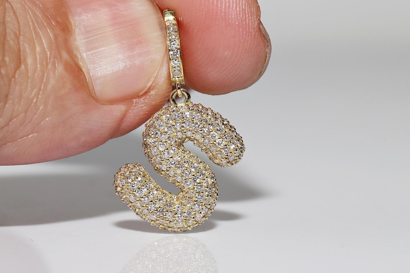 In ottime condizioni.
Il peso totale è di 3,9 grammi.
Totalmente è un diamante da 1,11 carati.
Il diamante ha un colore F- G e una purezza V-VS.
Per qualsiasi domanda, contattaci.