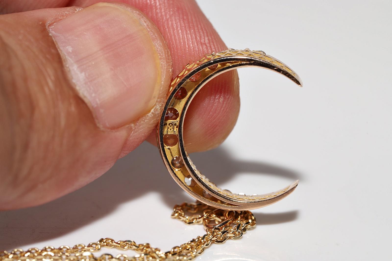 Collana con ciondolo New Moon in oro 18k con diamanti naturali decorati in vendita 5