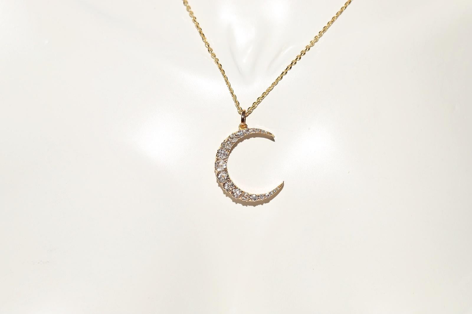Moderno Collana con ciondolo New Moon in oro 18k con diamanti naturali decorati in vendita