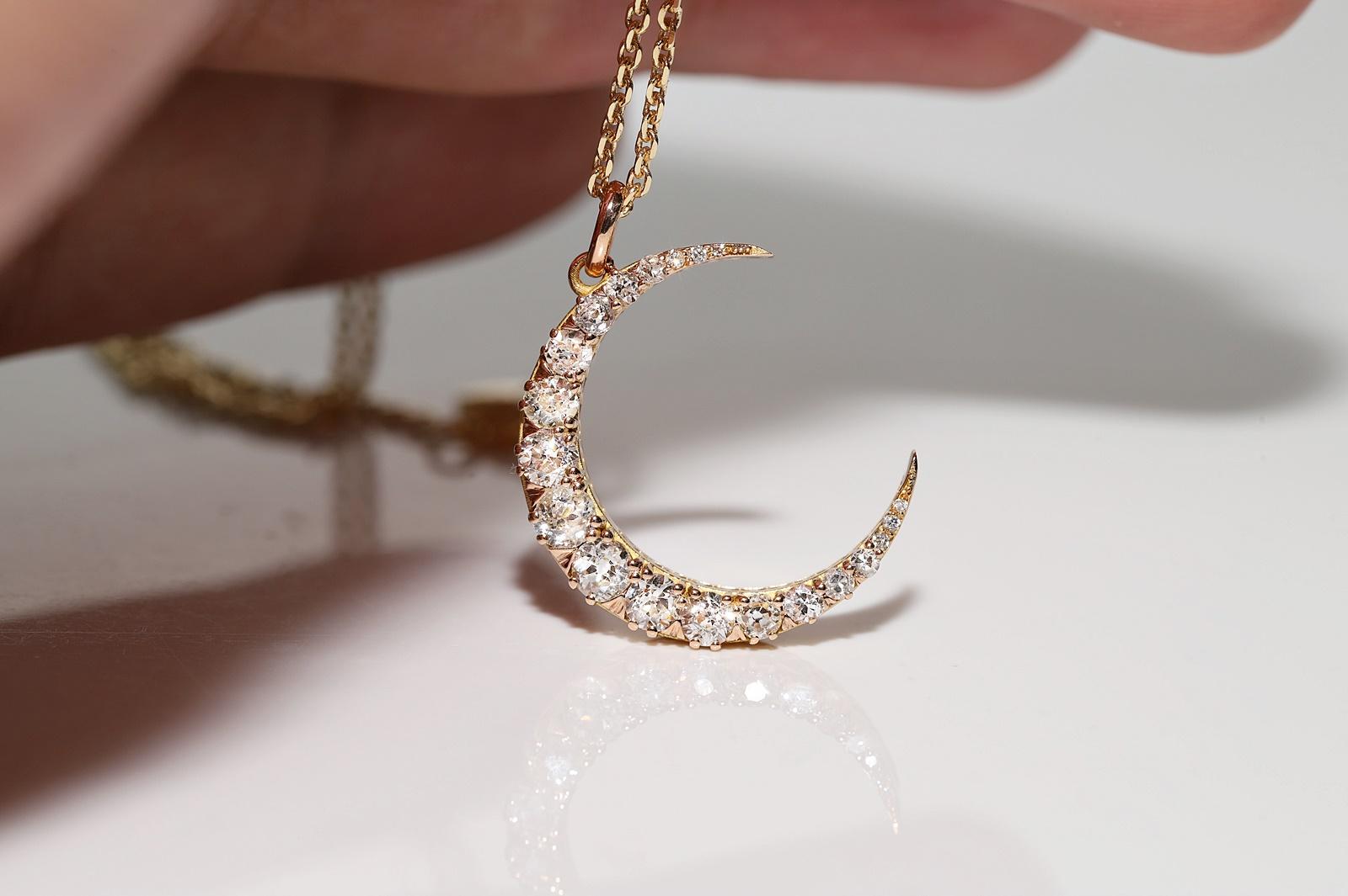 Collana con ciondolo New Moon in oro 18k con diamanti naturali decorati In condizioni Nuovo in vendita a Fatih/İstanbul, 34