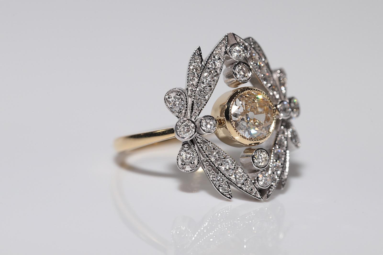 Bague de style navette en or 18 carats, neuve et décorée de diamants naturels en vente 12