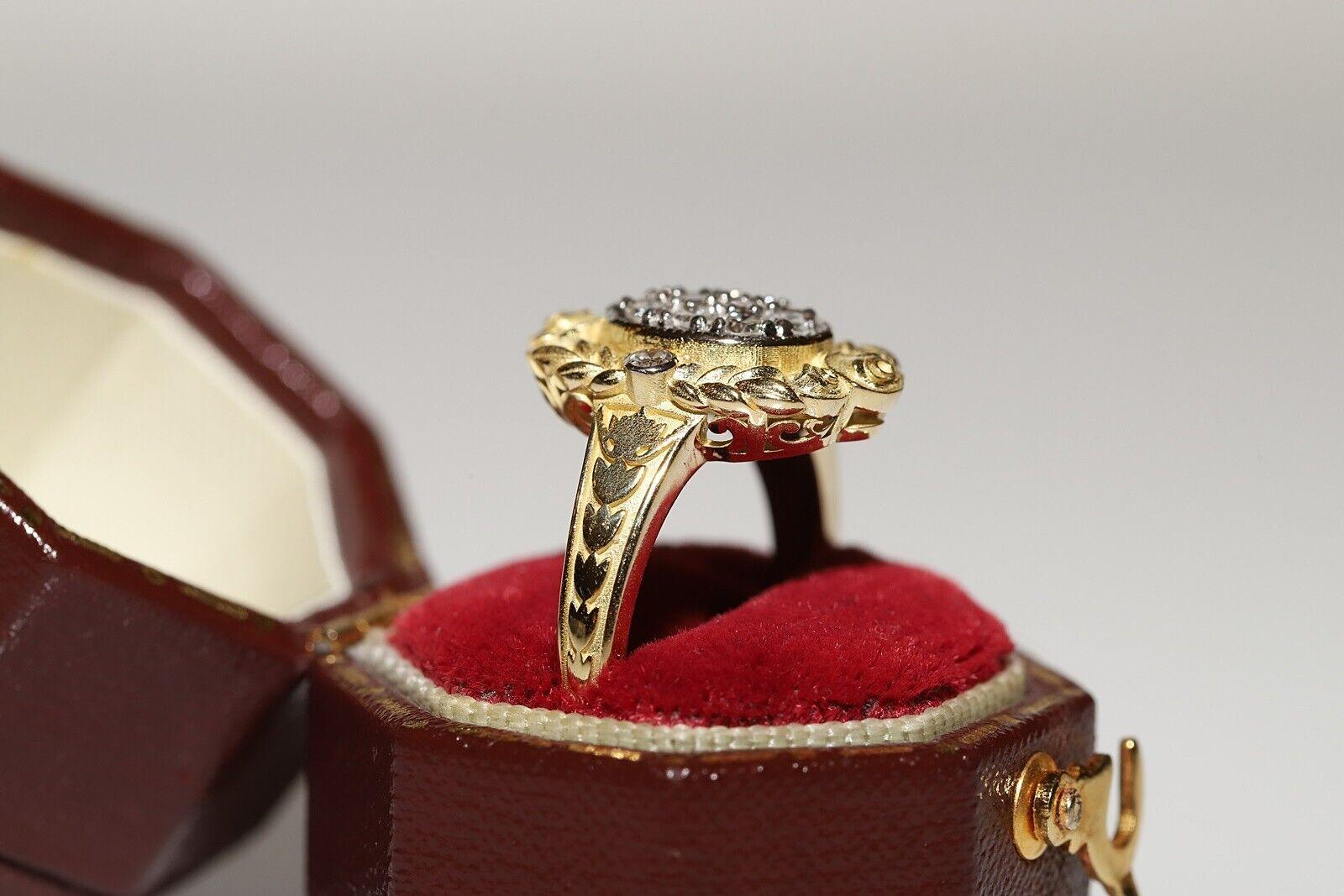  New Made 18k Gold Natural Diamond Decorated Pretty Ring For Sale 5