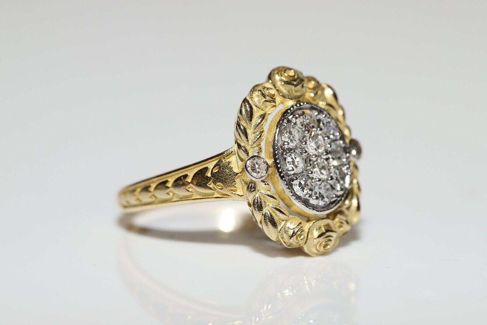  New Made 18k Gold Natural Diamond Decorated Pretty Ring For Sale 7