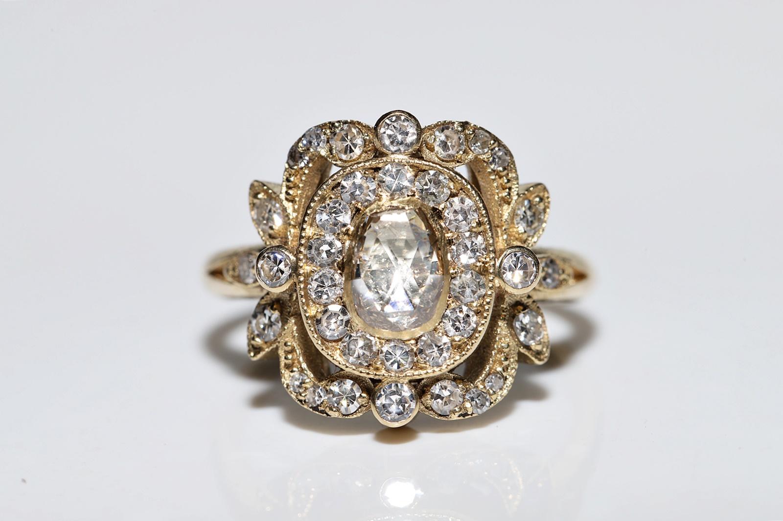 Modern New Made 18k Gold Natural Diamond Decorated Pretty Ring  For Sale