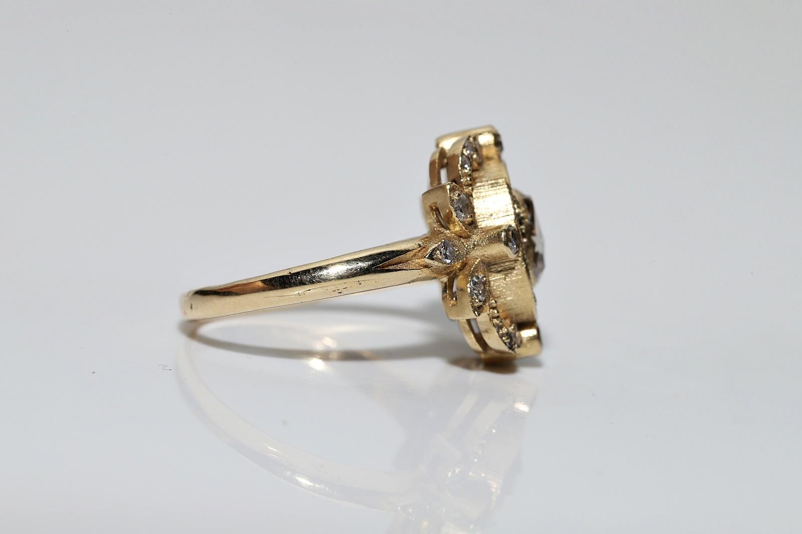 New Made 18k Gold Natural Diamond Decorated Pretty Ring  In New Condition For Sale In Fatih/İstanbul, 34