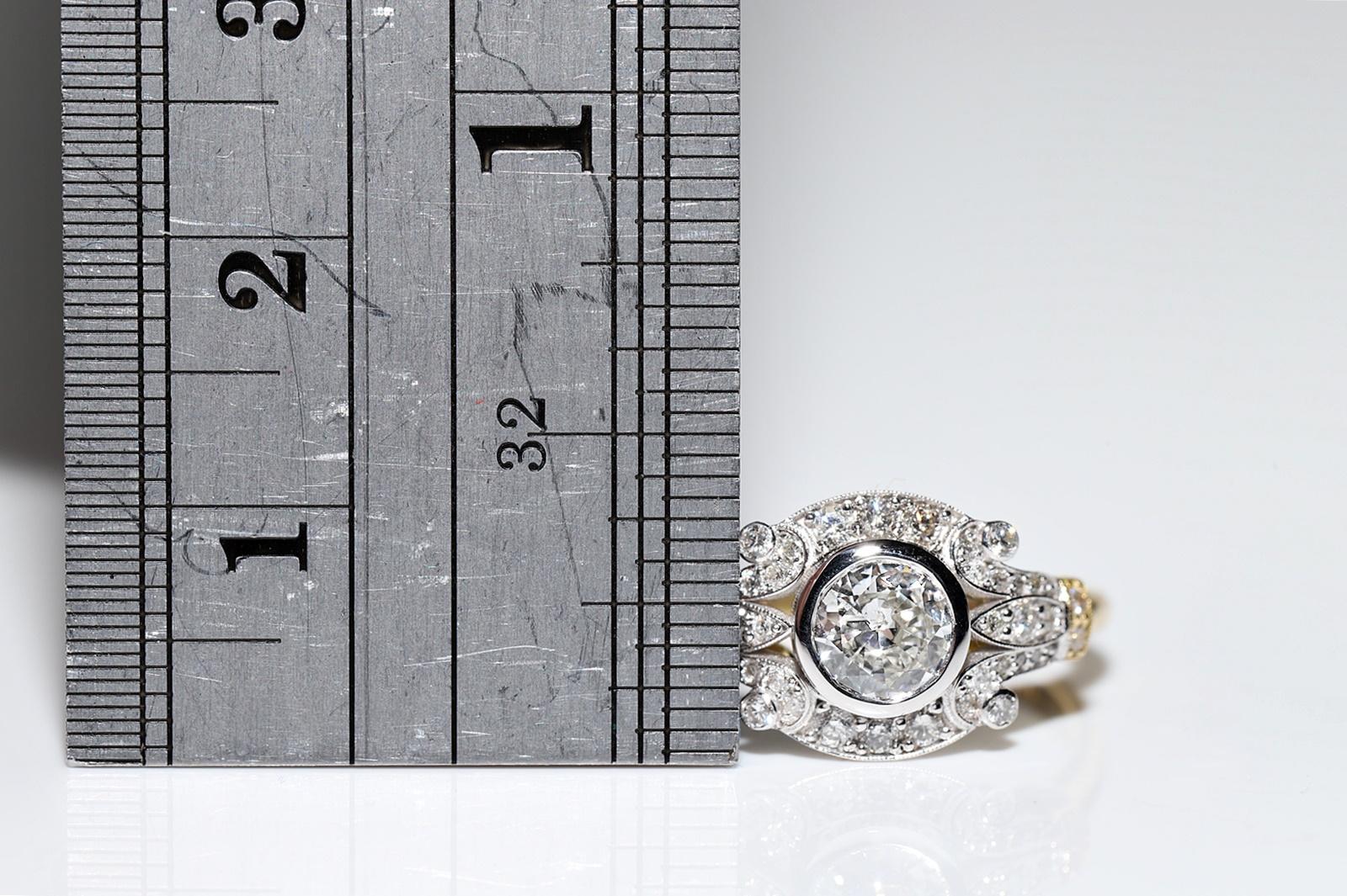 Jolie bague en or 18k ornée de diamants naturels, de fabrication récente en vente 1