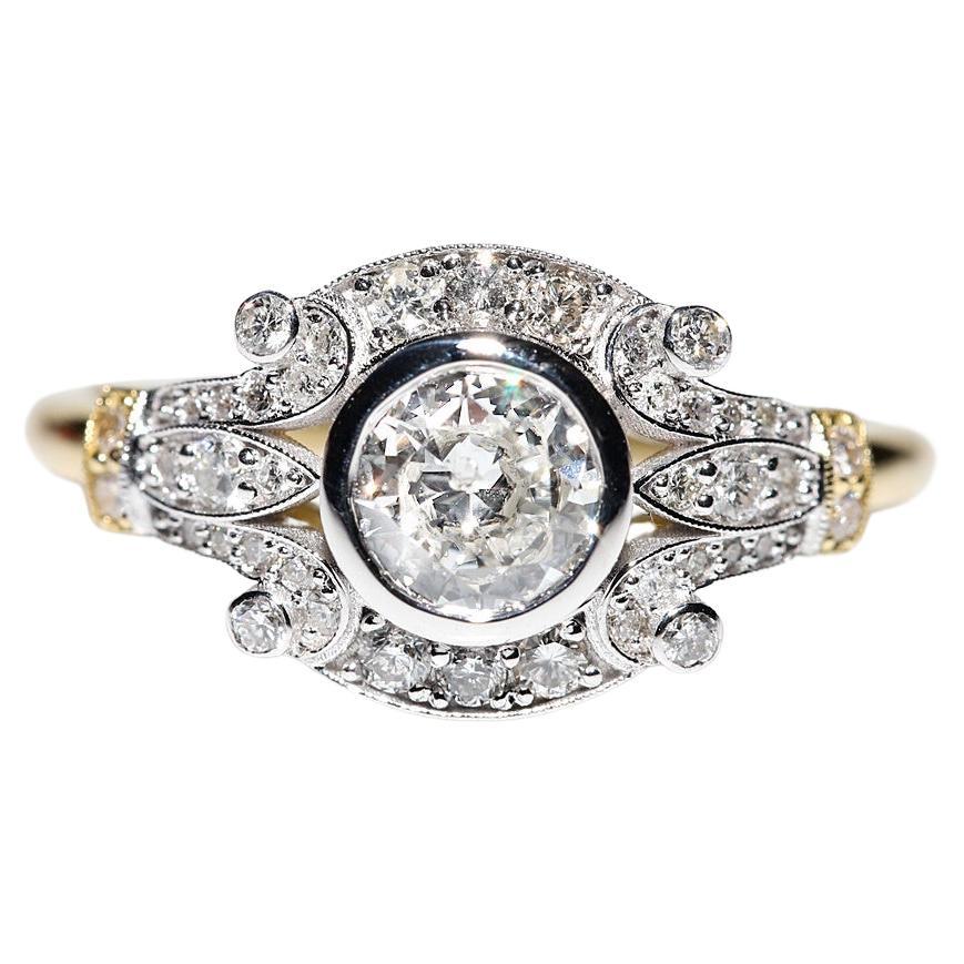 New Made 18k Gold Natural Diamond Decorated Pretty Ring For Sale