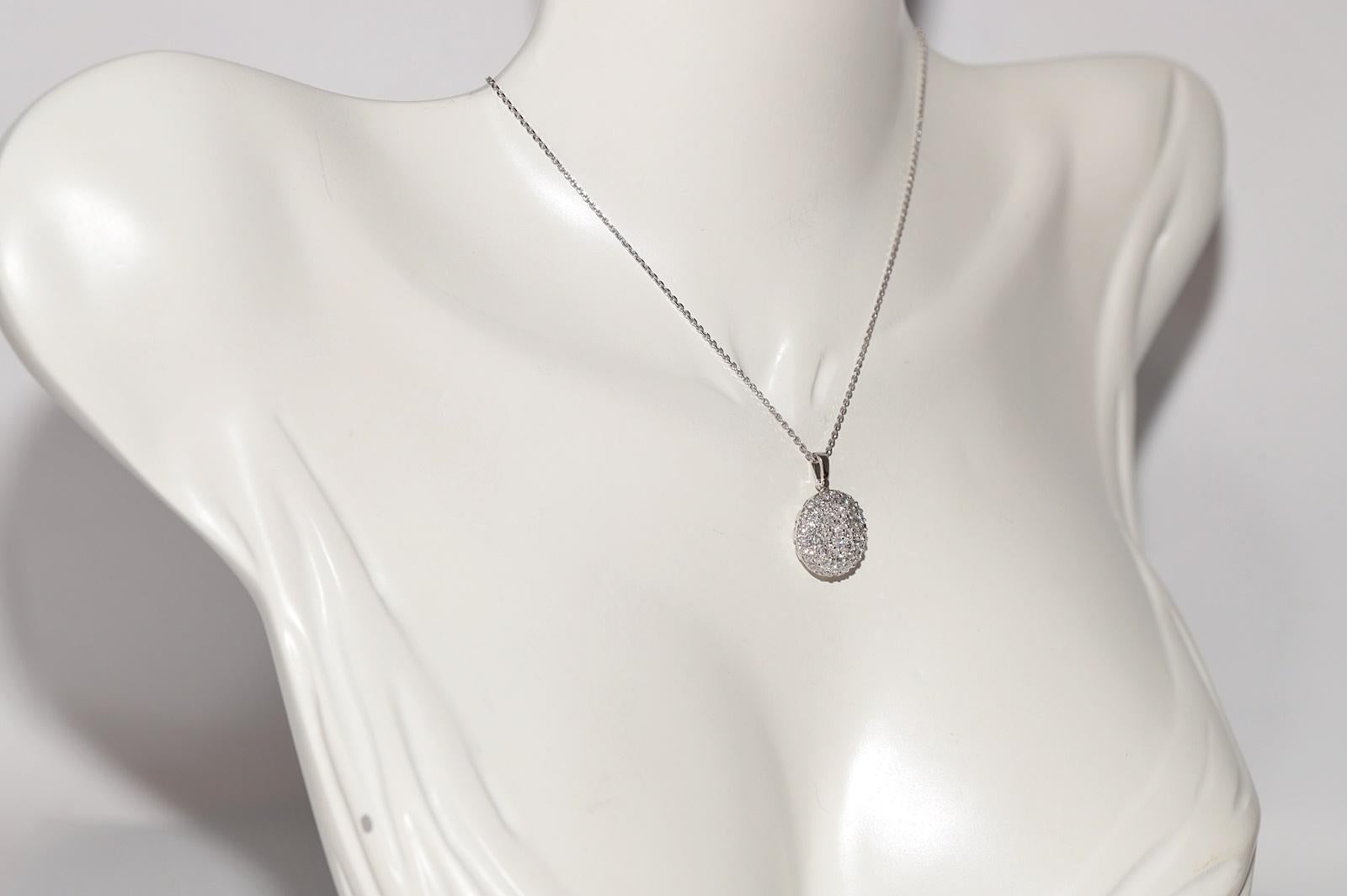 New Made Collier pendentif en or 18k orné de diamants naturels de forme ronde Pour femmes en vente