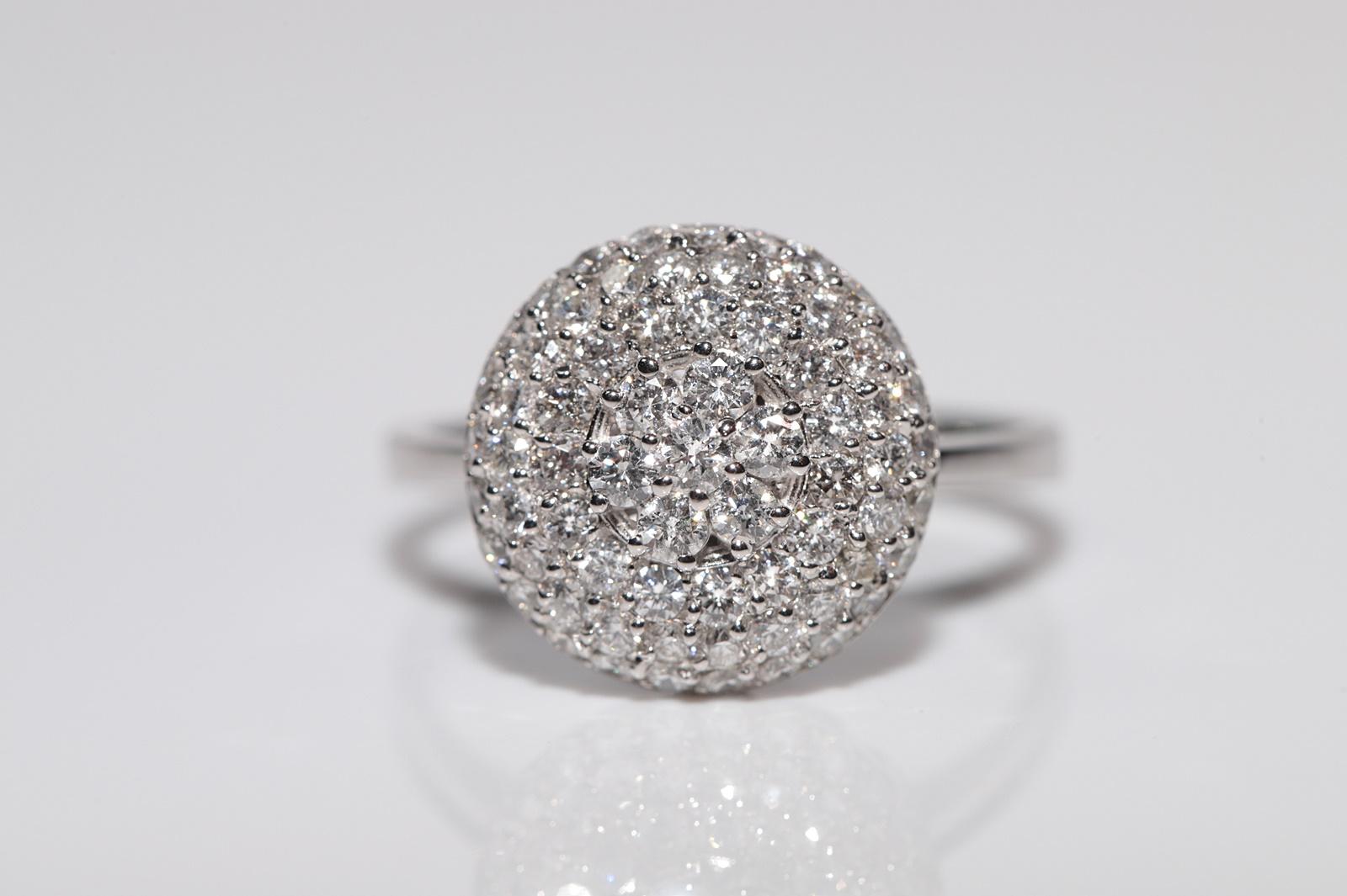 Anillo Bonito Estilo Redondo Decorado con Diamantes Naturales de Oro de 18k de Nueva Fabricación Corte brillante en venta
