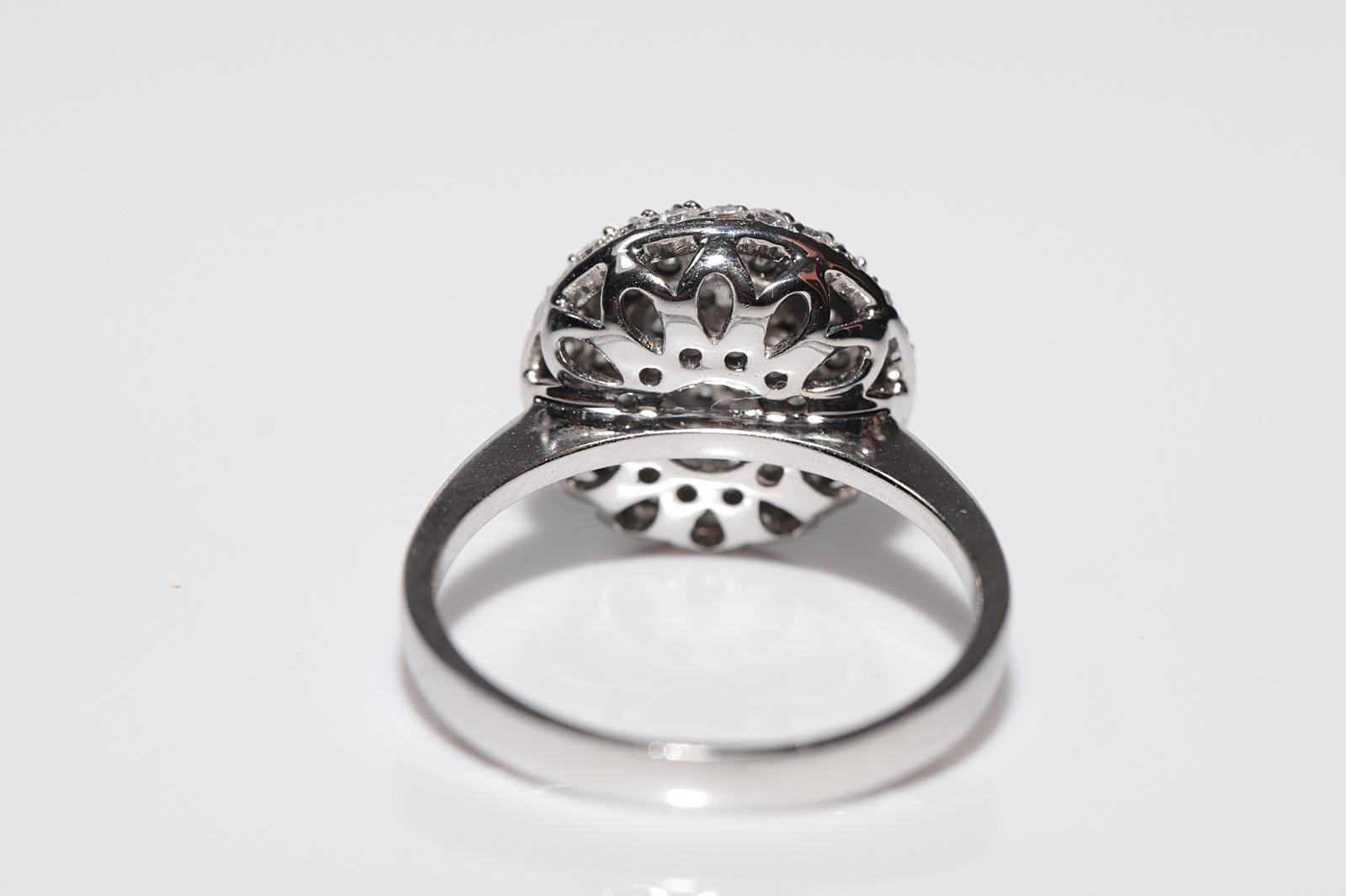 Anillo Bonito Estilo Redondo Decorado con Diamantes Naturales de Oro de 18k de Nueva Fabricación en venta 2