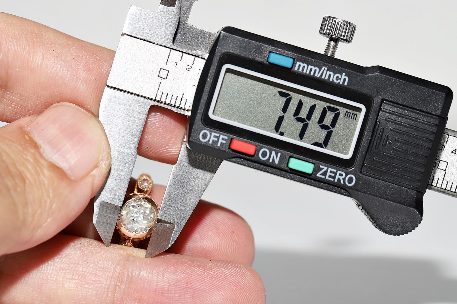 New Made 18k Gold natürlichen Diamanten dekoriert Solitär Erstaunlich Ring im Angebot 6