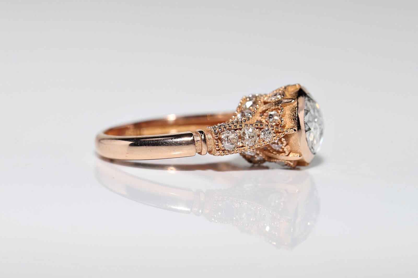 Women's New Made 18k Gold Natural Diamond Decorated Solitaire Amazing Ring For Sale