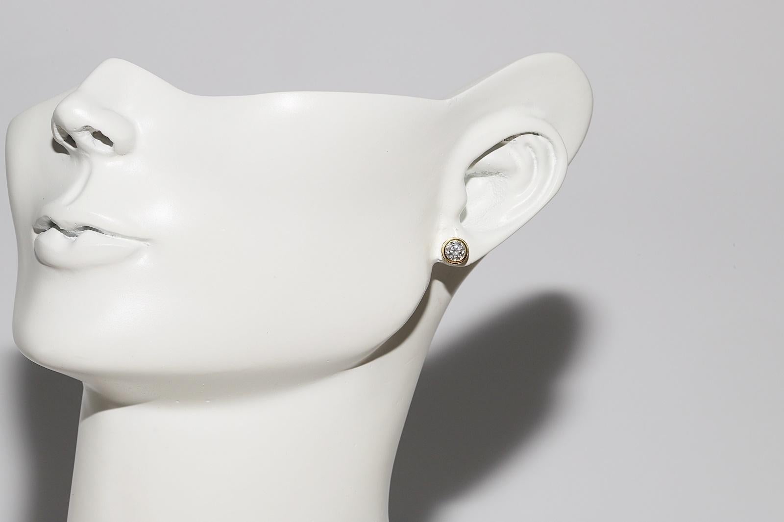 New Made Boucle d'oreille solitaire en or 18k ornée de diamants naturels en vente 9