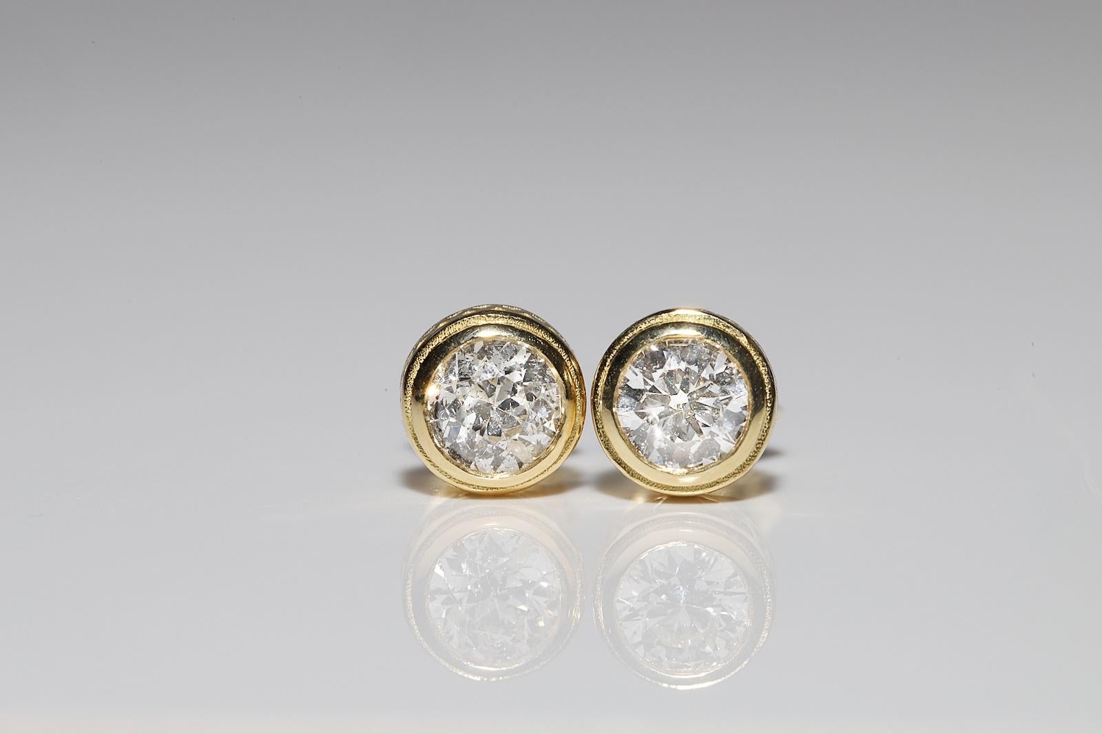 New Made 18k Gold Natural Diamond Decorated Solitaire Earring In Good Condition For Sale In Fatih/İstanbul, 34