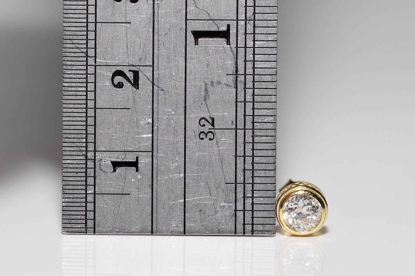 New Made Boucle d'oreille solitaire en or 18k ornée de diamants naturels en vente 3