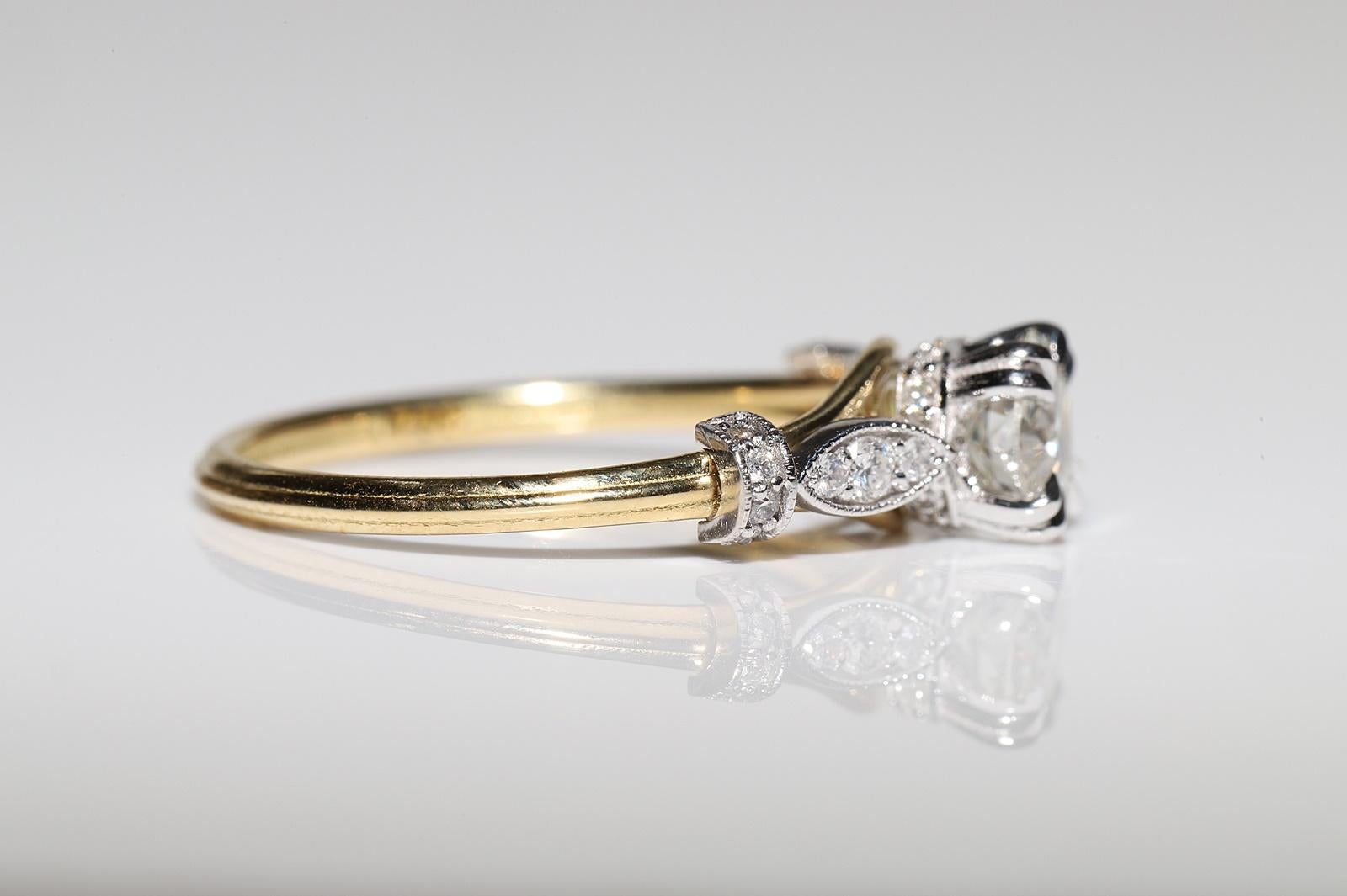 Anello nuziale decorato con diamanti naturali in oro 18k di nuova produzione in vendita 8