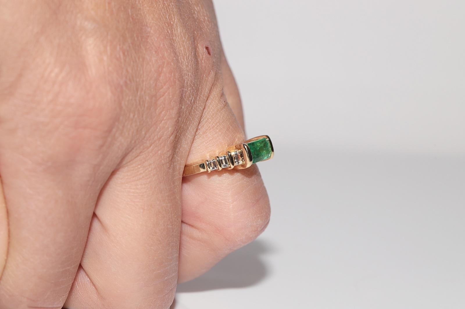 New Made 18k Gold natürlichen Smaragd und Baguette-Schliff Diamant dekoriert Ring im Angebot 10