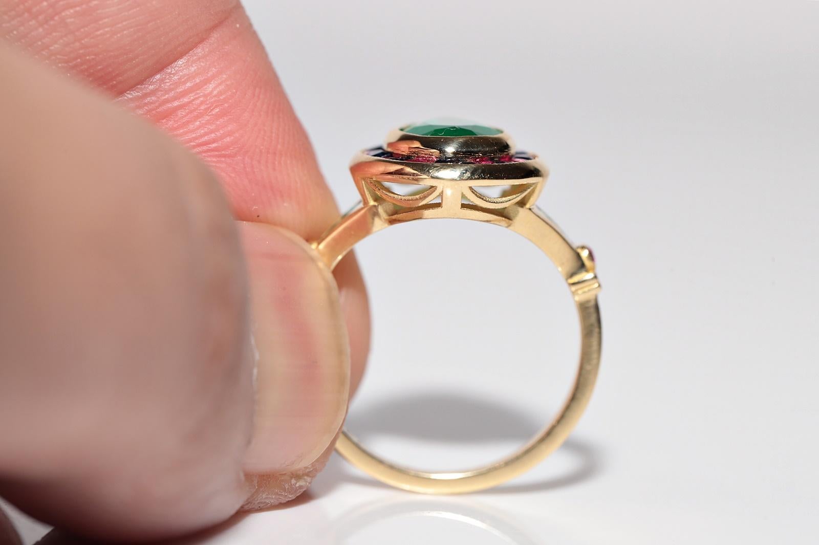 Neuer Ring aus 18 Karat Gold mit natürlichem Smaragd und Saphir im Kaliberschliff und Rubin im Angebot 5