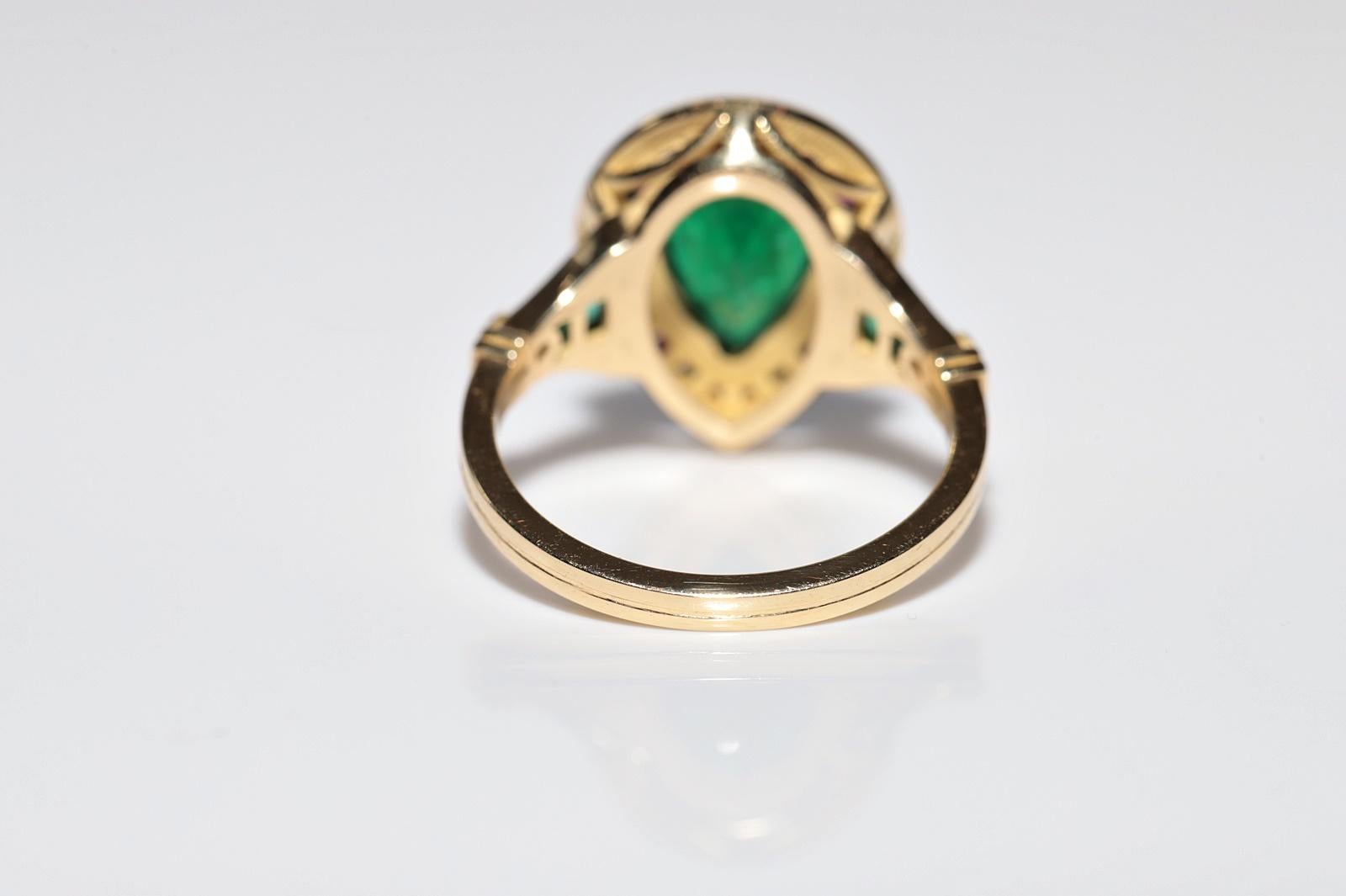 Neuer Ring aus 18 Karat Gold mit natürlichem Smaragd und Saphir im Kaliberschliff und Rubin im Angebot 10