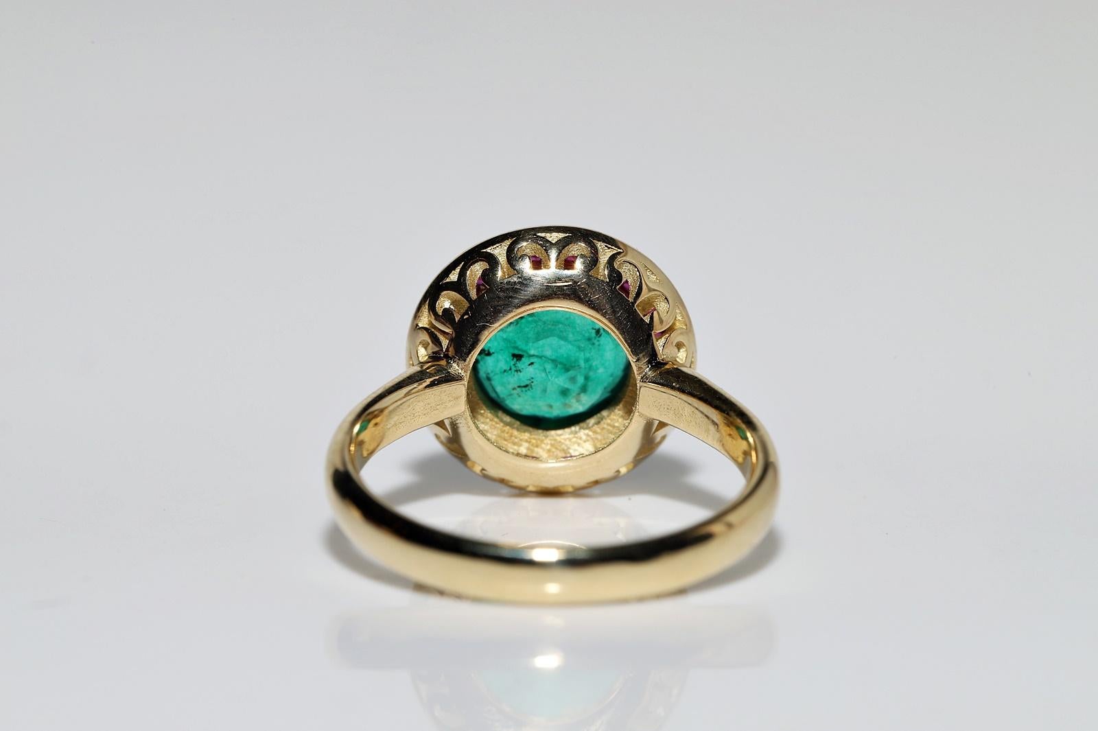 New Made 18k Gold Natural Emerald And Caliber Ruby  Decorated Ring  For Sale 7