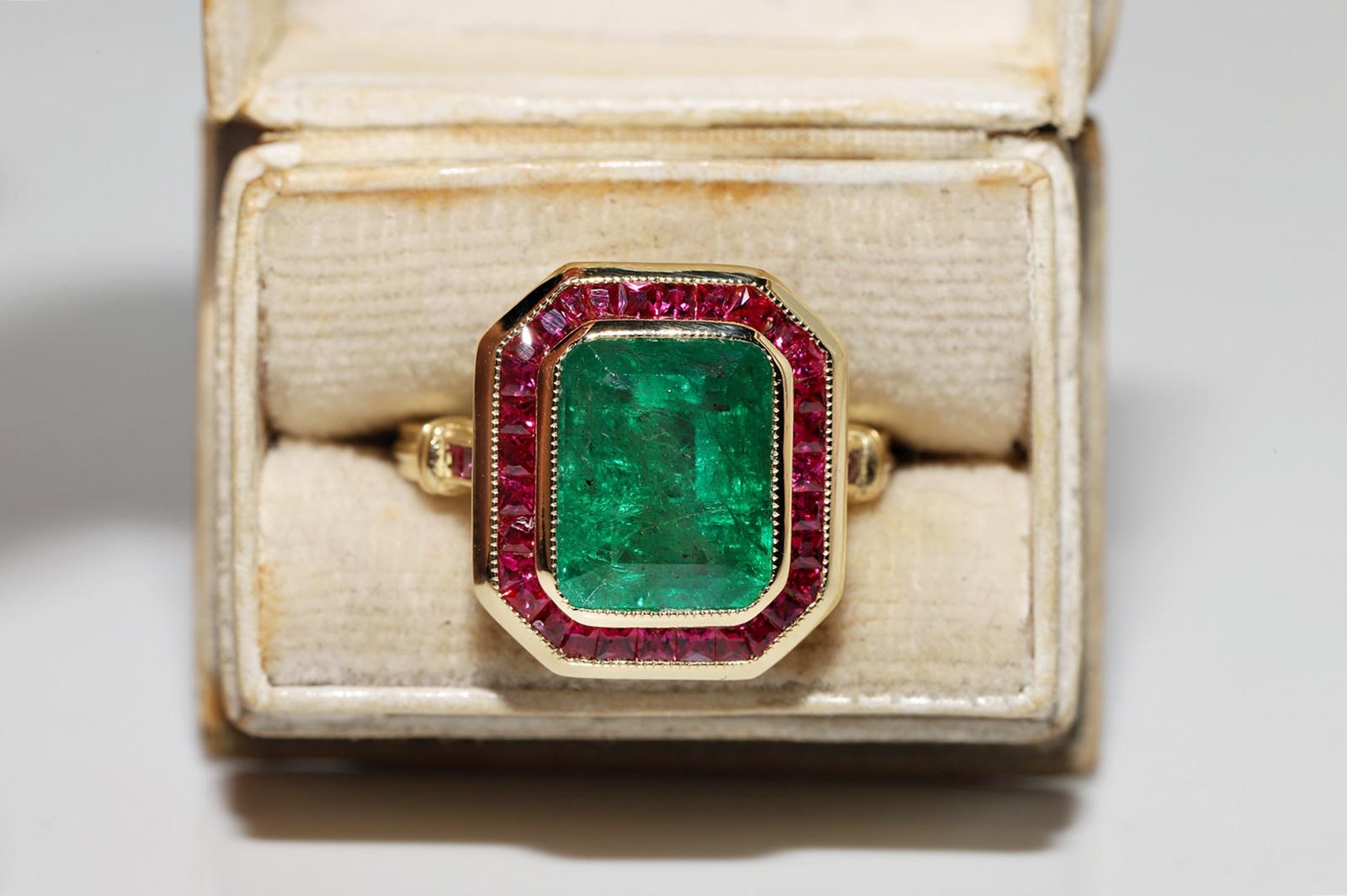 In very good condition.
Total weight is 8.1 grams.
Totally is emerald 5.18 ct.
Totally ruby 1.30 ct.
Ring size is US 6.5 (We can make any size)
Box is not included.
Please contact for any questions.