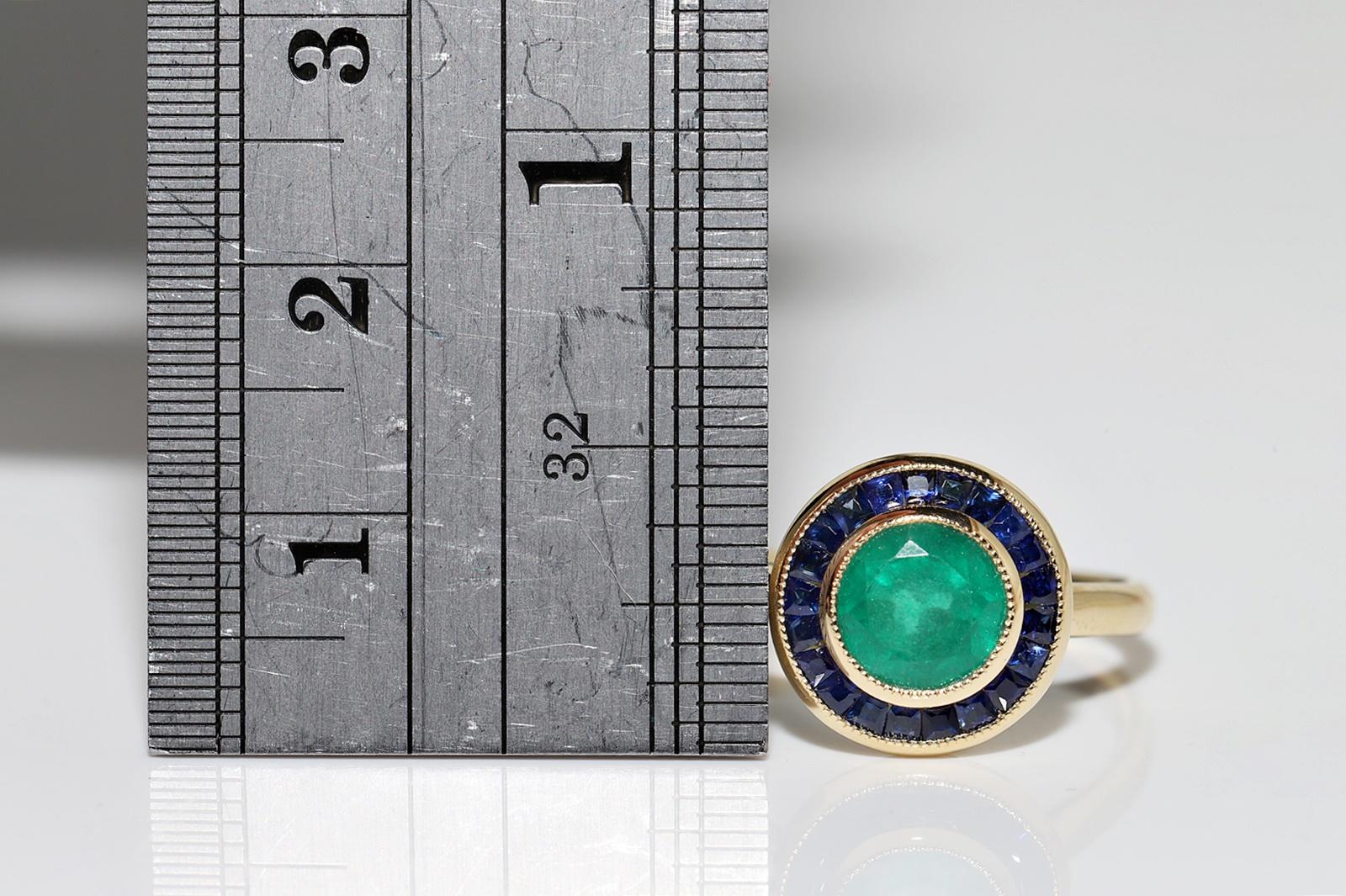 New Made 18k Gold Natural Emerald And Caliber Sapphire Decorated Ring In New Condition For Sale In Fatih/İstanbul, 34