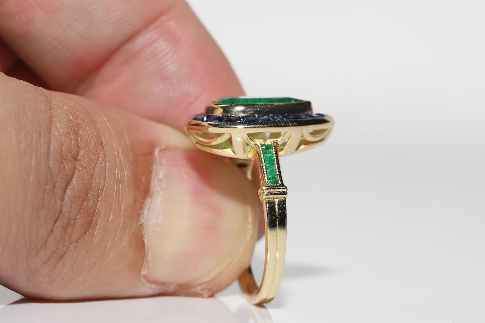 New Made 18k Gold Natural Emerald And Sapphire Decorated Drop Ring For Sale 4