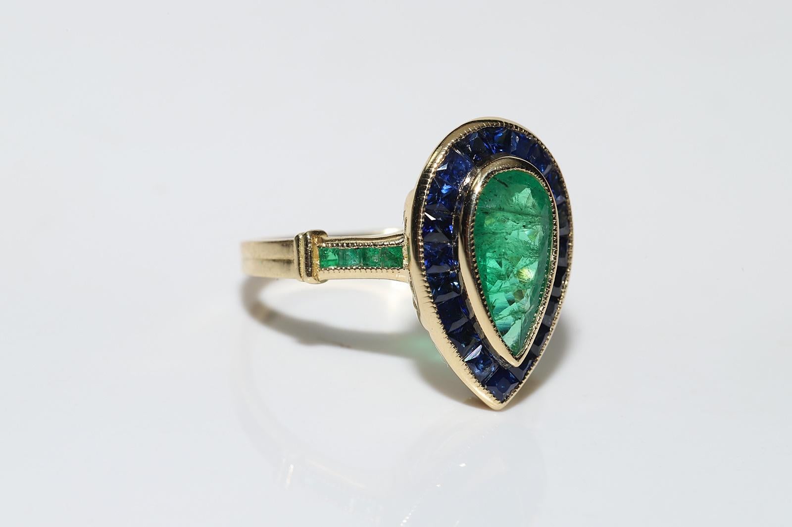 New Made 18k Gold Natural Emerald And Sapphire Decorated Drop Ring For Sale 8