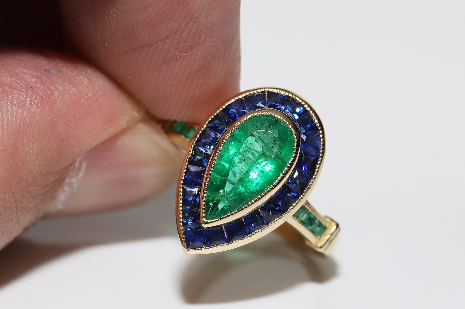 New Made 18k Gold Natural Emerald And Sapphire Decorated Drop Ring For Sale 9