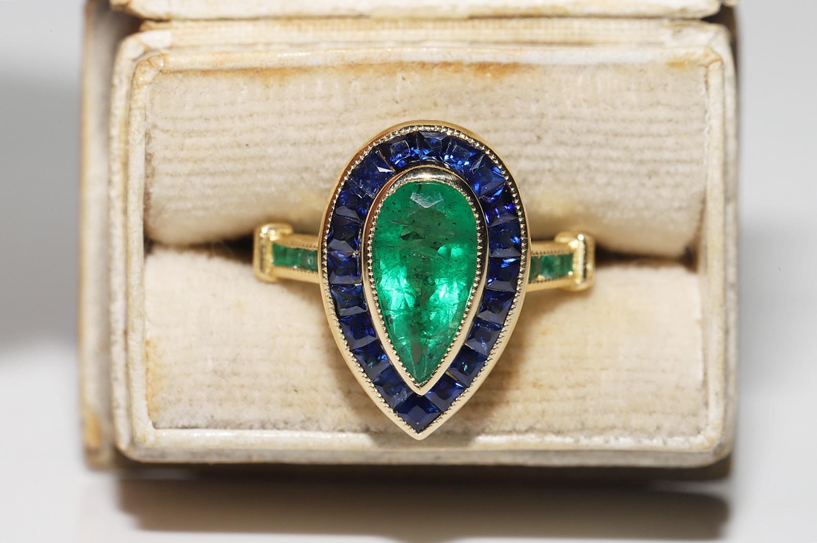 New Made 18k Gold Natural Emerald And Sapphire Decorated Drop Ring For Sale 10