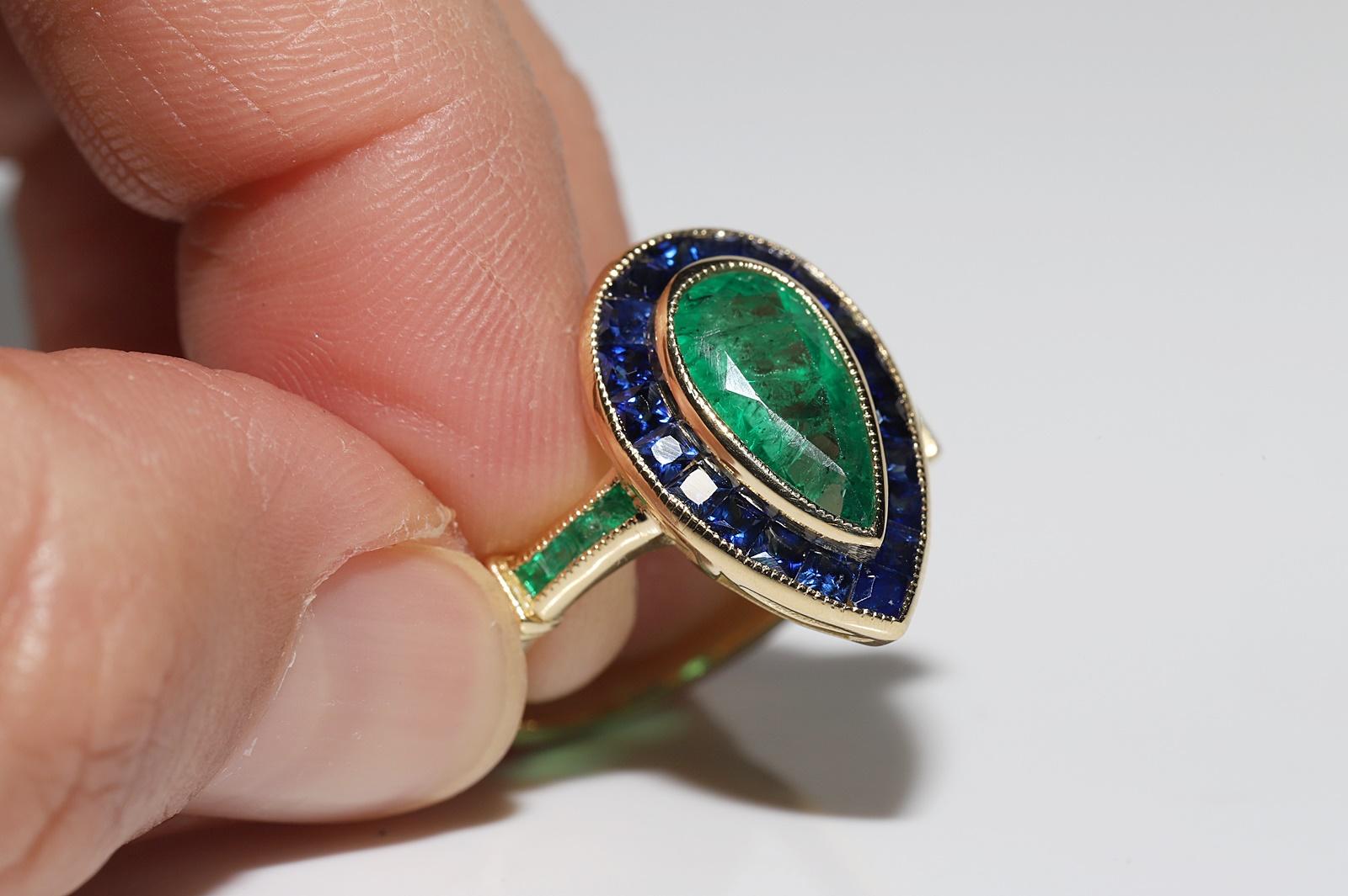 New Made 18k Gold Natural Emerald And Sapphire Decorated Drop Ring For Sale 1